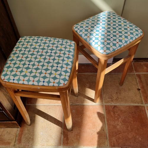Pair retro vintage - a, stools